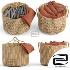 Decorative basket with blanket set