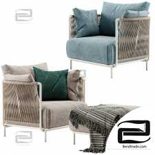 Roberti Queen Chairs