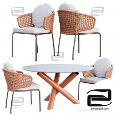 AVE Minotti Outdoor Van Dyck Table & Aston Cord Chair